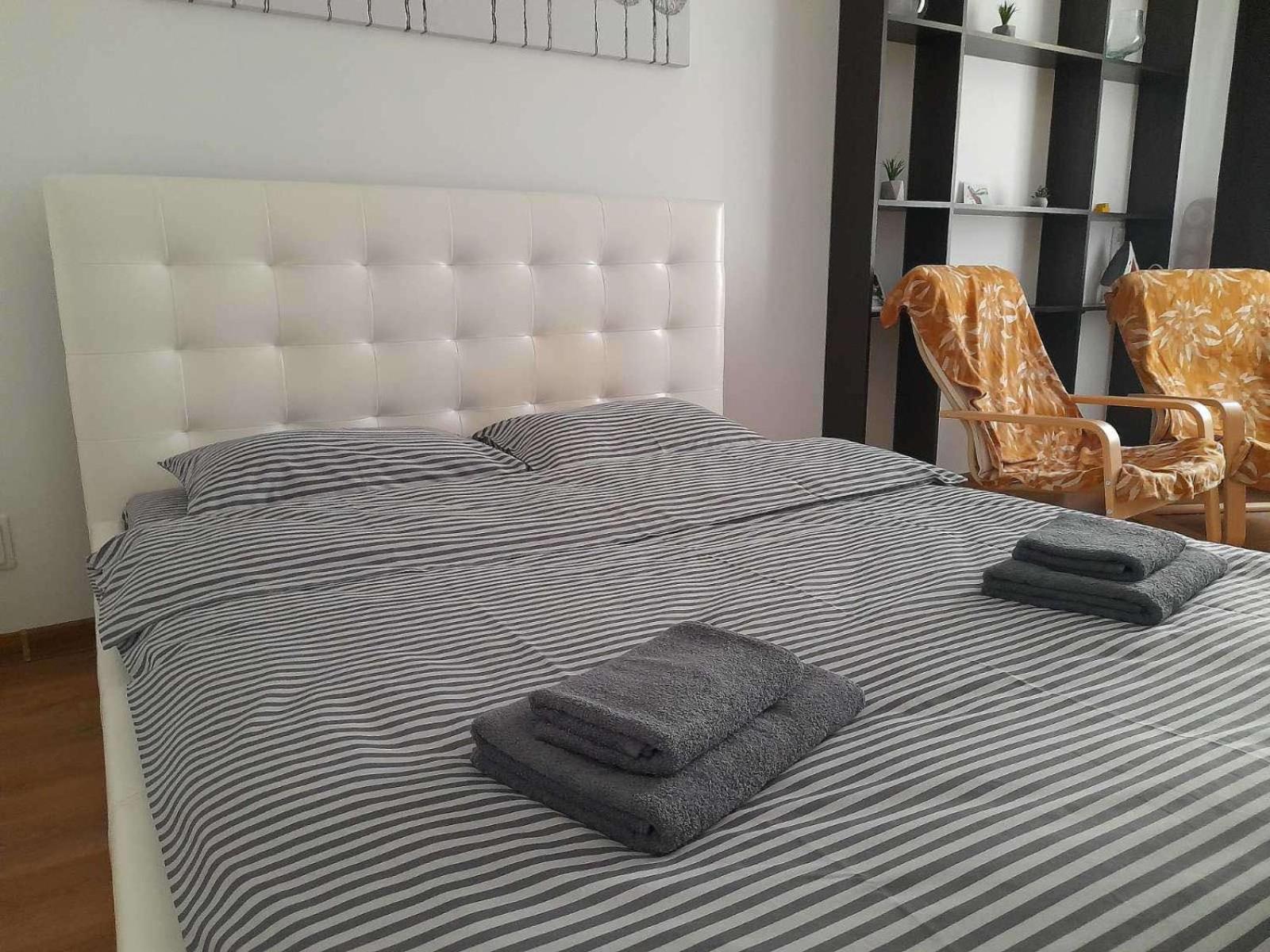 White Rooms On City Center ลวีฟ ภายนอก รูปภาพ