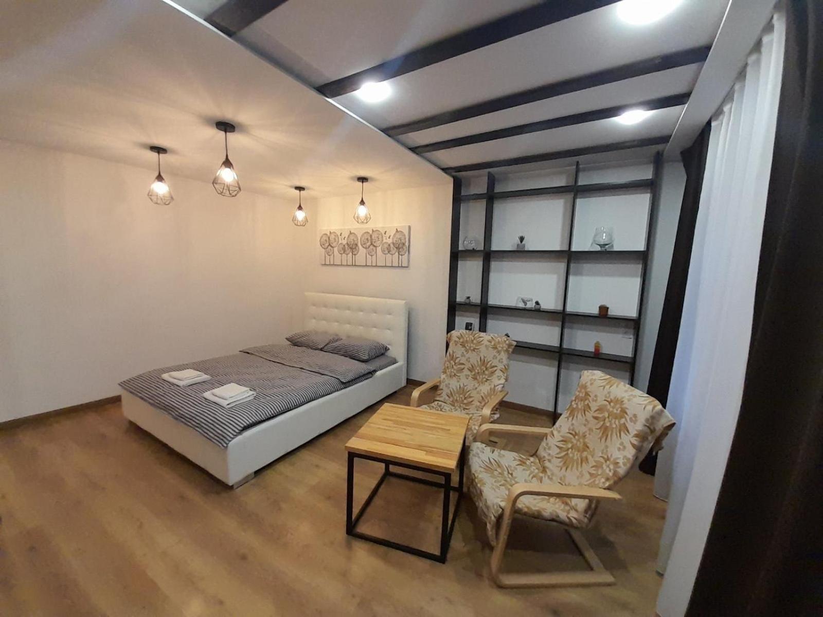 White Rooms On City Center ลวีฟ ภายนอก รูปภาพ